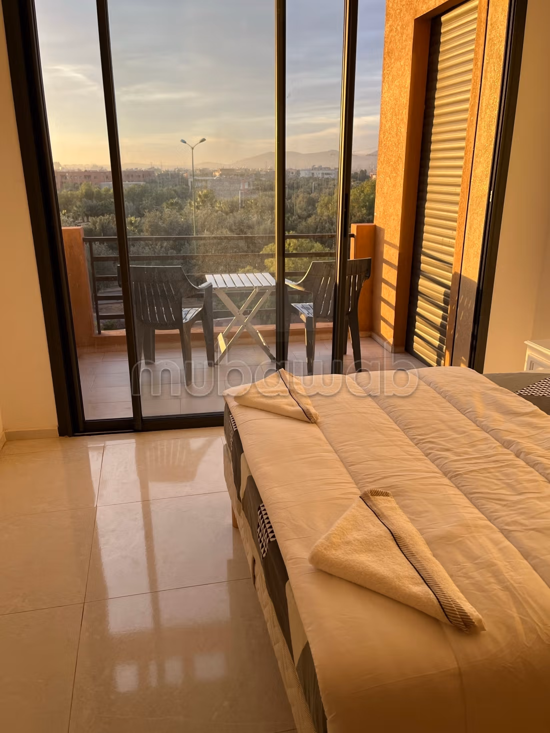Superbo appartamento in affitto a Ouahat Sidi Brahim. 3 camere da letto. Ben arredato