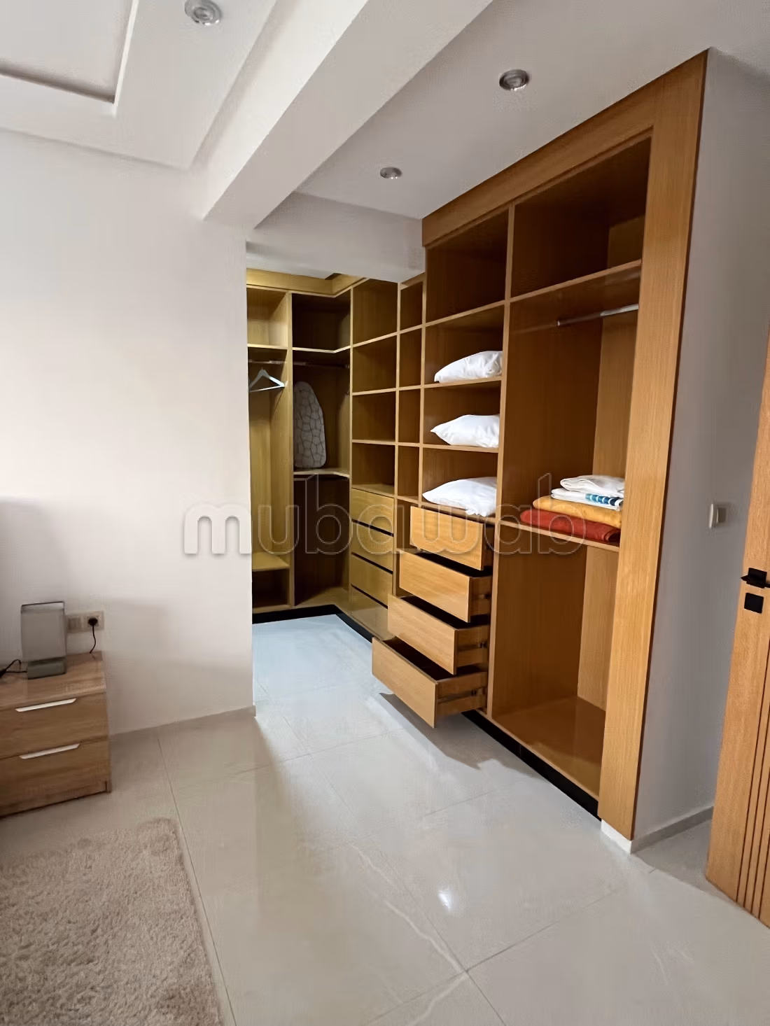 Superbo appartamento in affitto a Ouahat Sidi Brahim. 3 camere da letto. Ben arredato