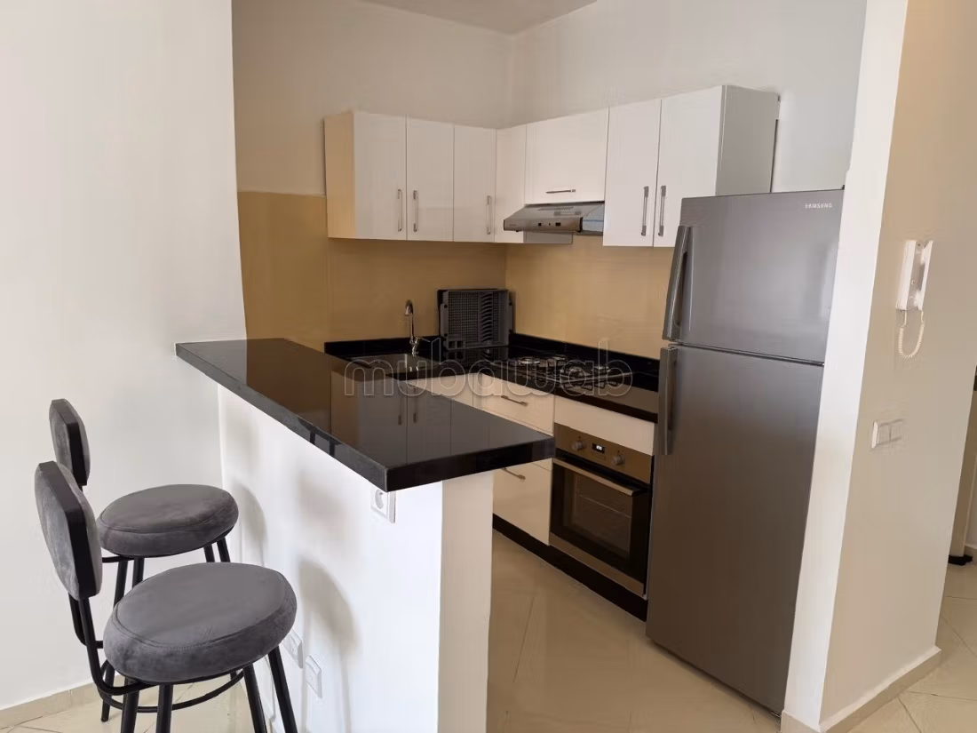 Appartement neuf meublé 2 chambres salon à louer — 3