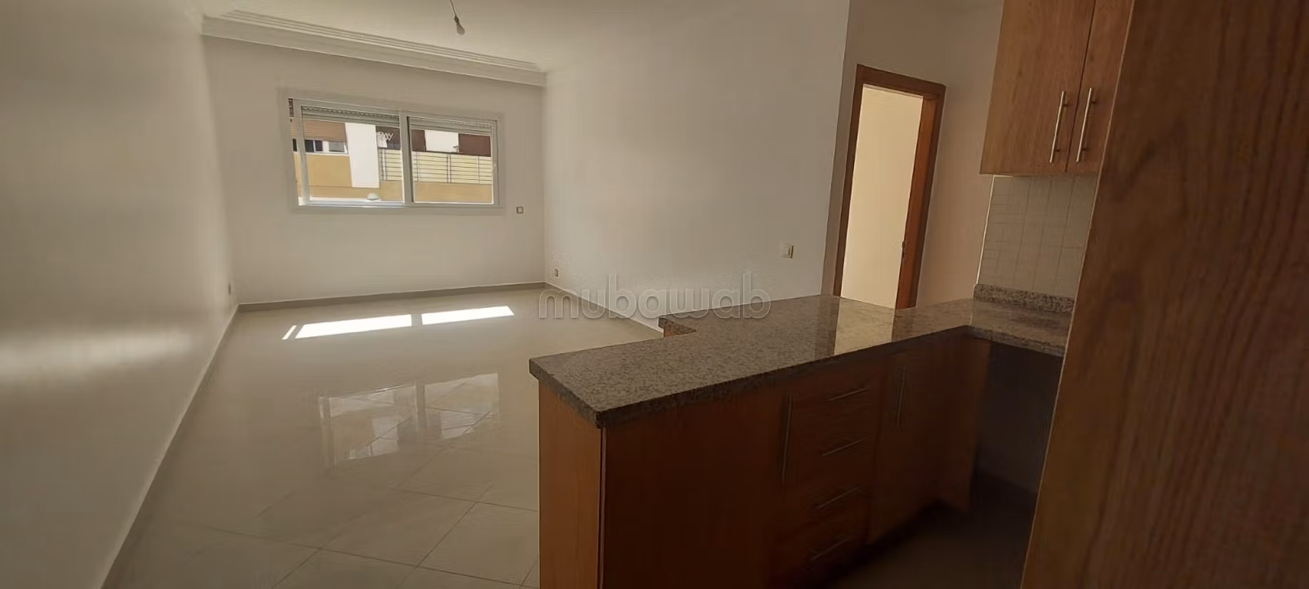 Très bel appartement en location à Moulay Youssef.
2 pièces confortables.
Prestation de conciergerie, air conditionné