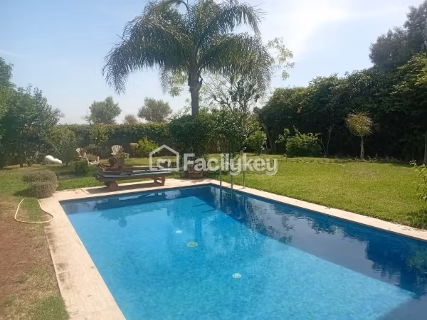 Villa de 694 m² à Bouskoura