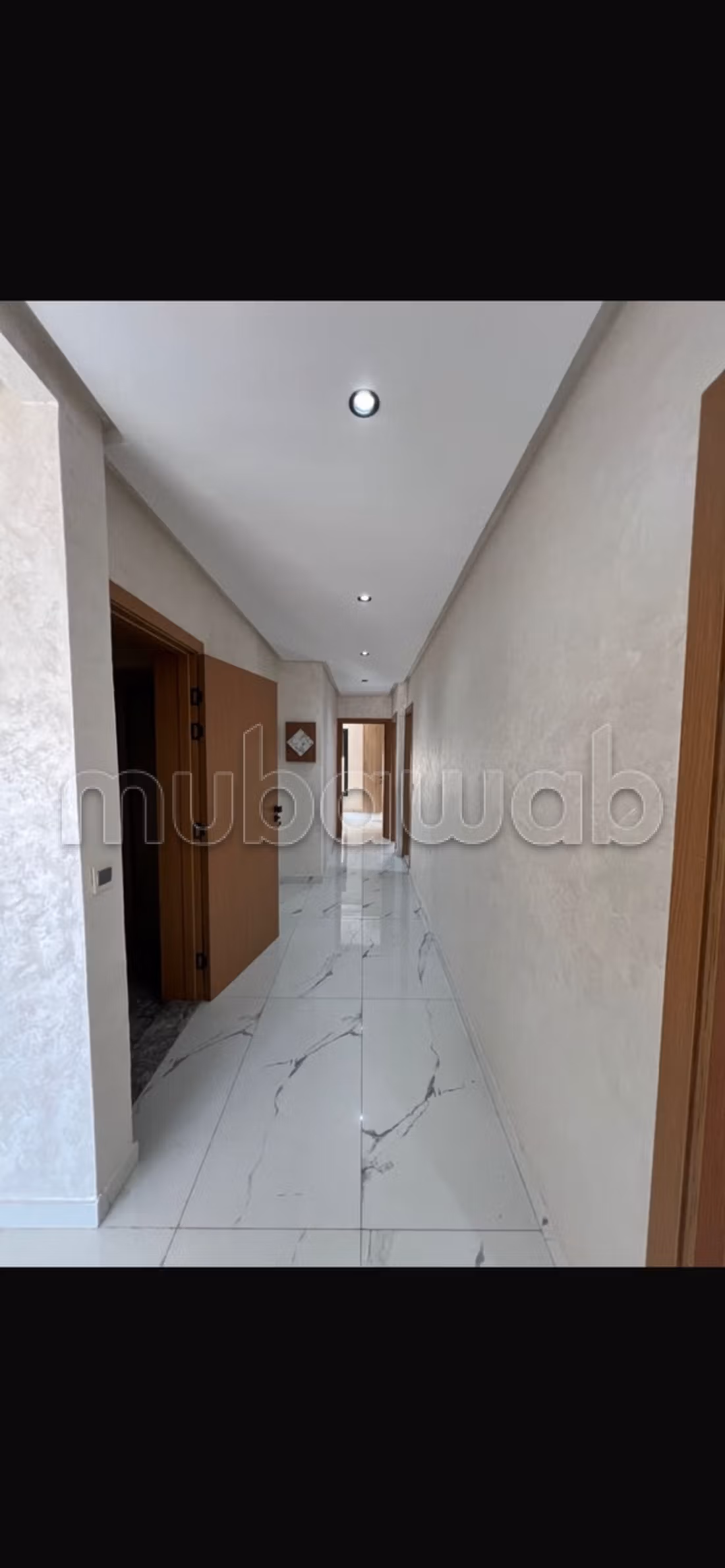 Offices for rent in Riad Oulad Mtaa. Total area 90 m². Security door and double glazing system.