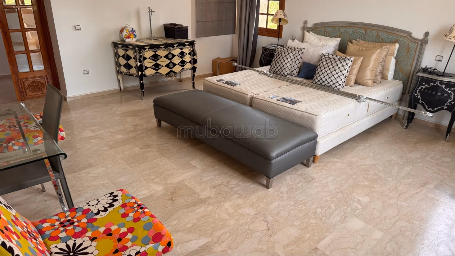 Villa de prestigio amueblada de 1300m2 sobre 14000m2