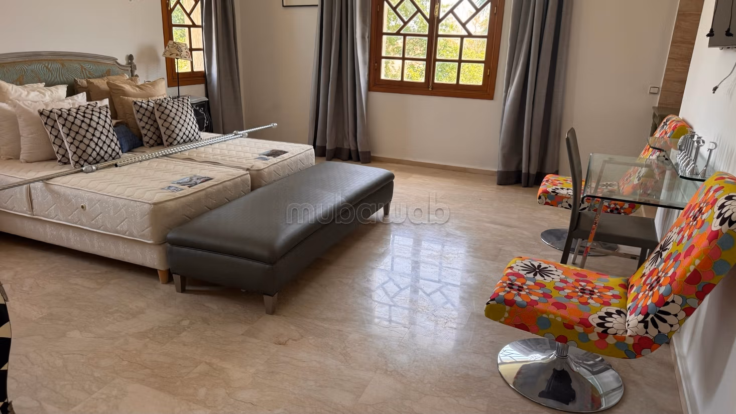 Villa de prestigio amueblada de 1300m2 sobre 14000m2