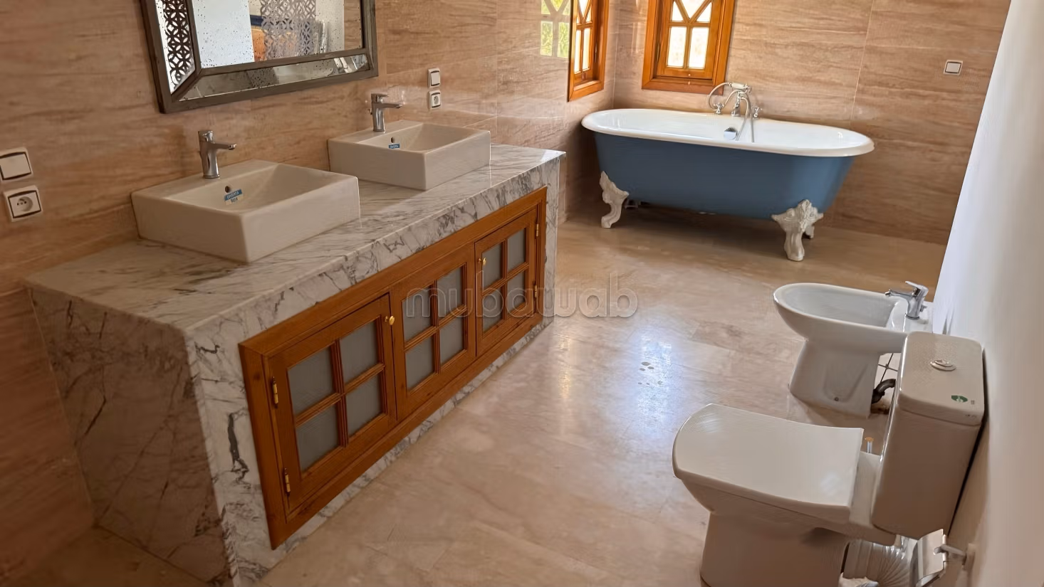 Villa de prestigio amueblada de 1300m2 sobre 14000m2