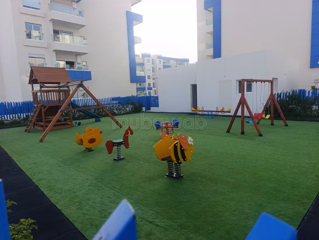 Affitto di un appartamento a Martil. Superficie totale 100 m². Ben arredato