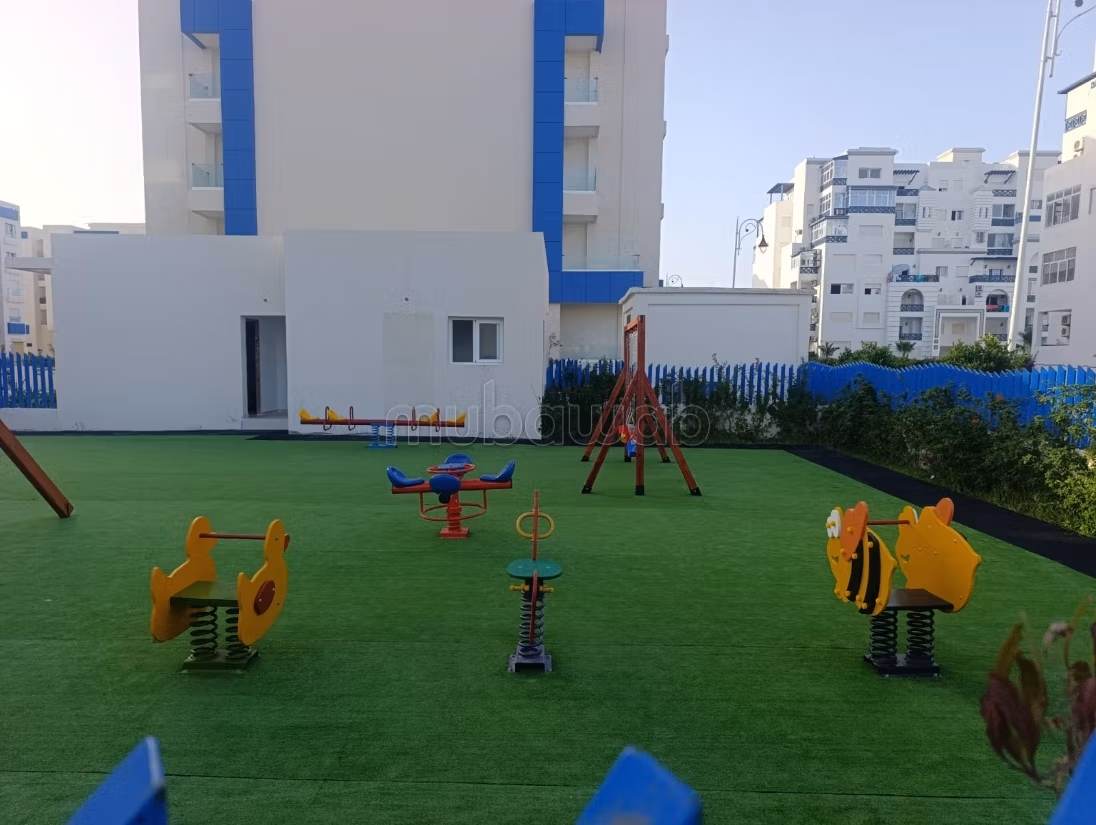 Affitto di un appartamento a Martil. Superficie totale 100 m². Ben arredato