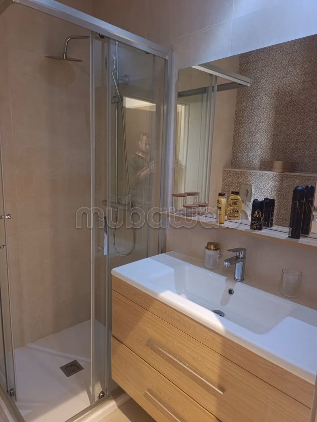 Affitto di un appartamento a Martil. Superficie totale 100 m². Ben arredato