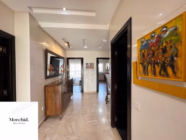 Ain Diab, appartamento arredato in affitto a Casablanca in residence chiusa con giardino