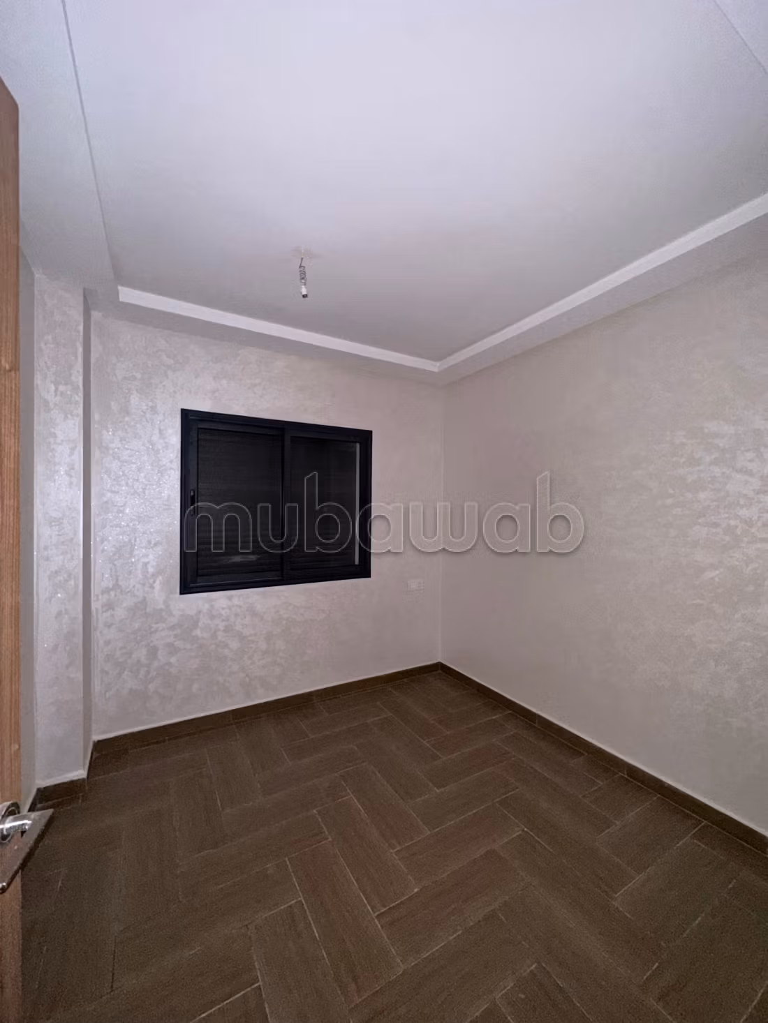Bel appartement de 3 chambres avec 2 salles de bain et 2 balcons — 6