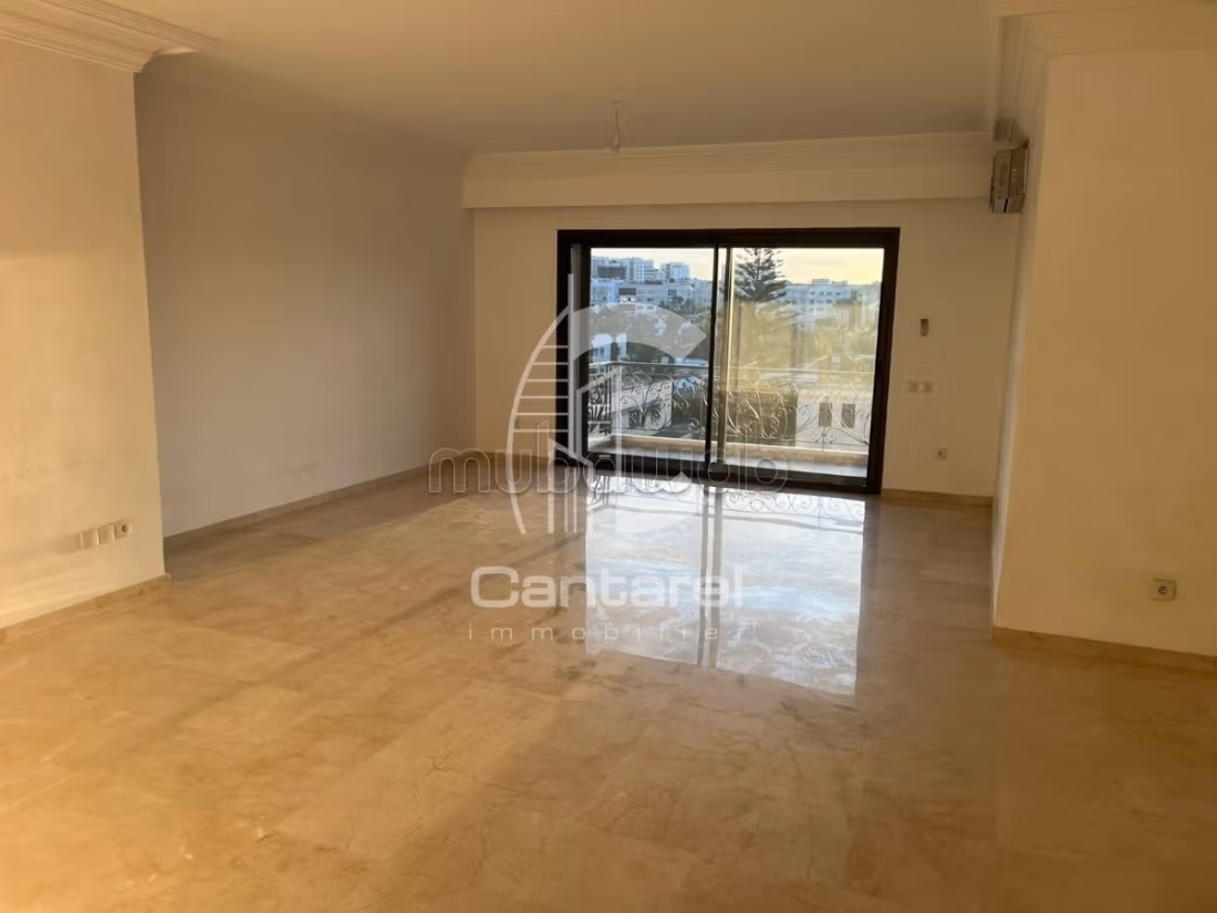Maqnifique appartement. À louer bd ziraoui