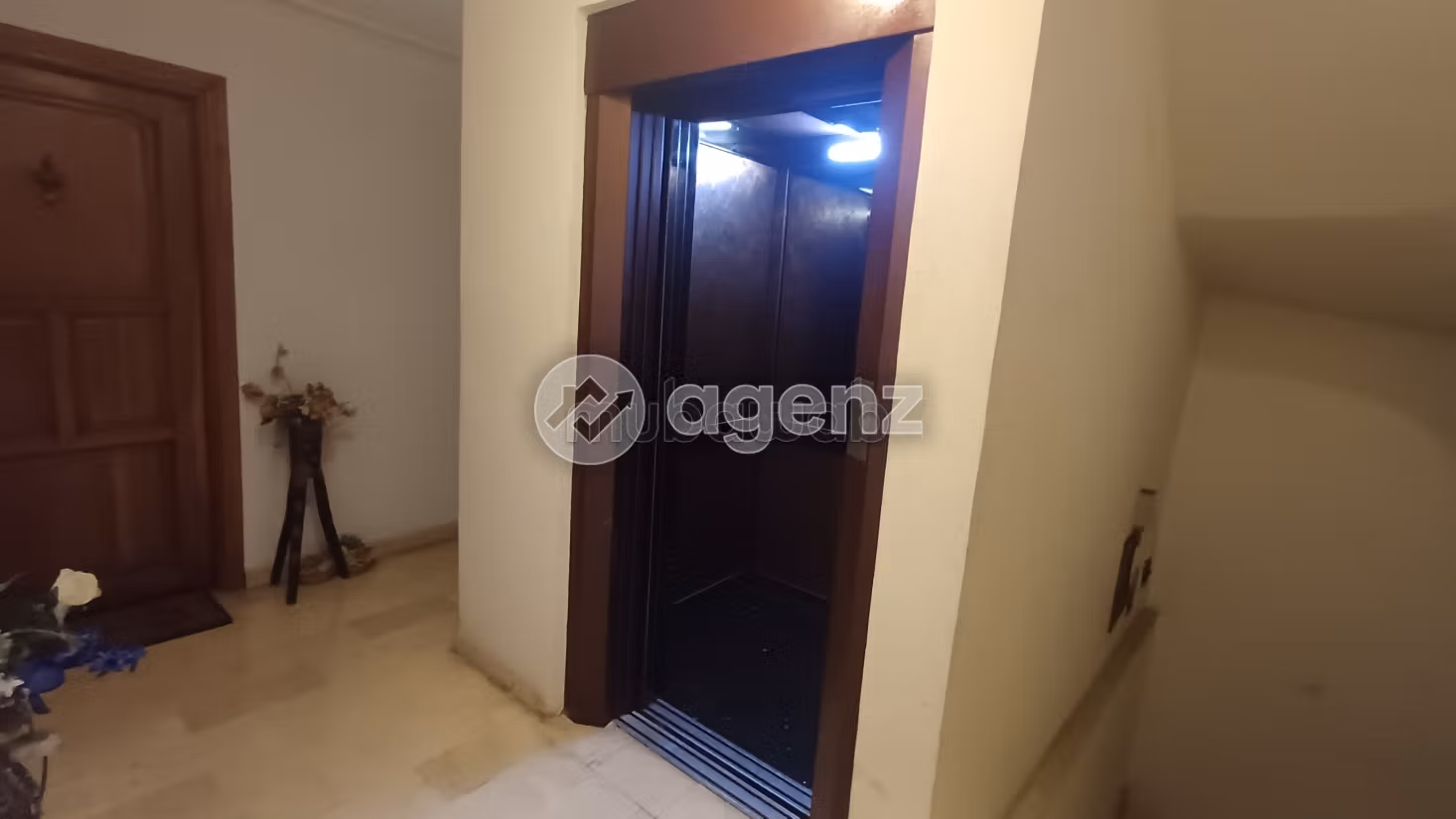 Studio à vendre 88 m² 
Racine Casablanca — 6