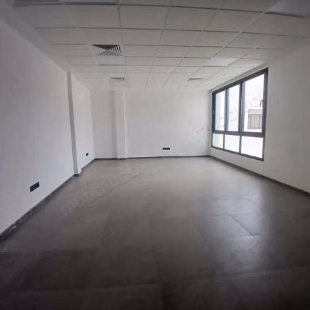 Ufficio in Affitto di 51.0 m² a Casablanca, Almostakbal