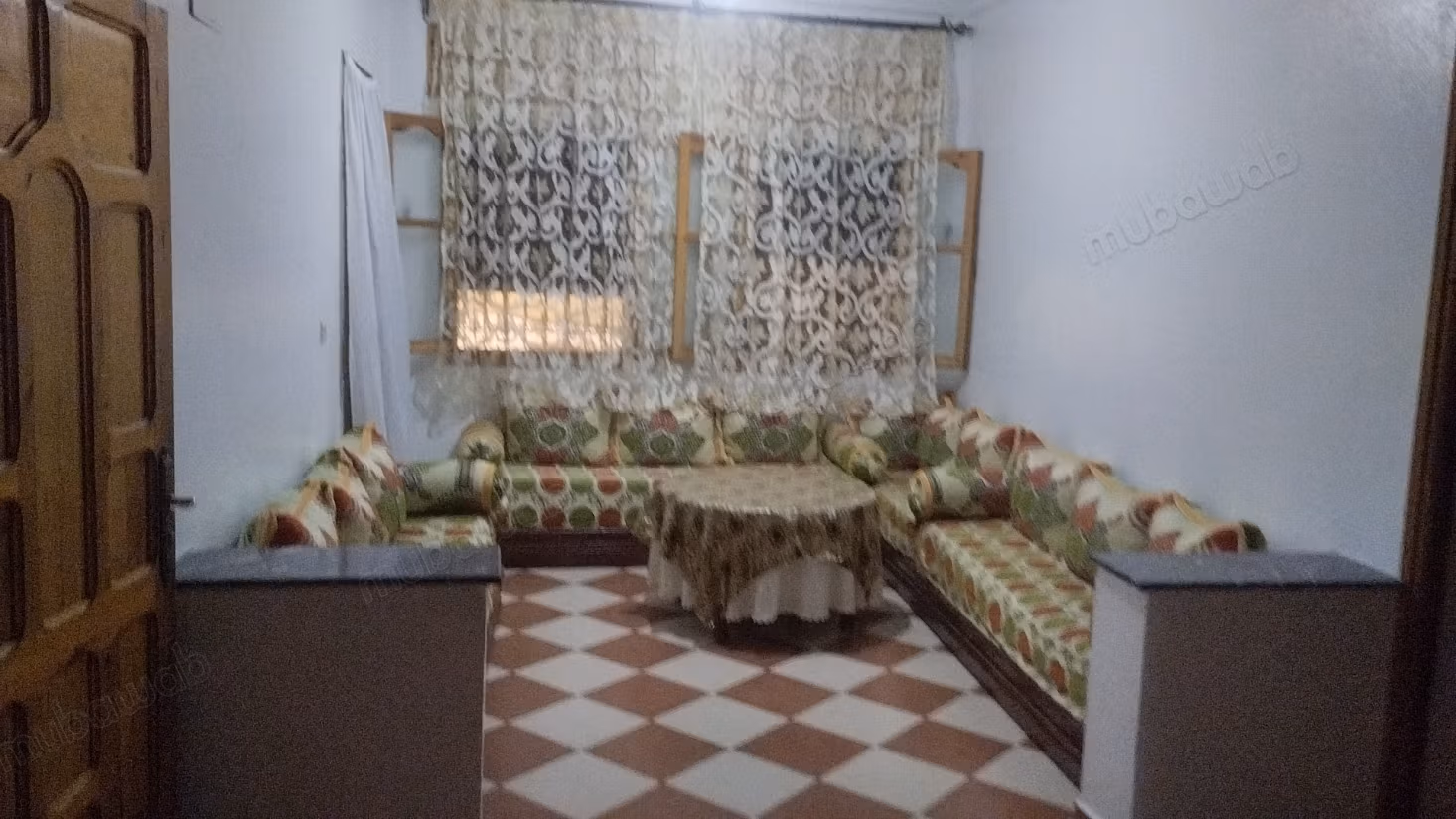 Apartments for rent in Chefchaouen. 2 rooms. Living room with Moroccan decor