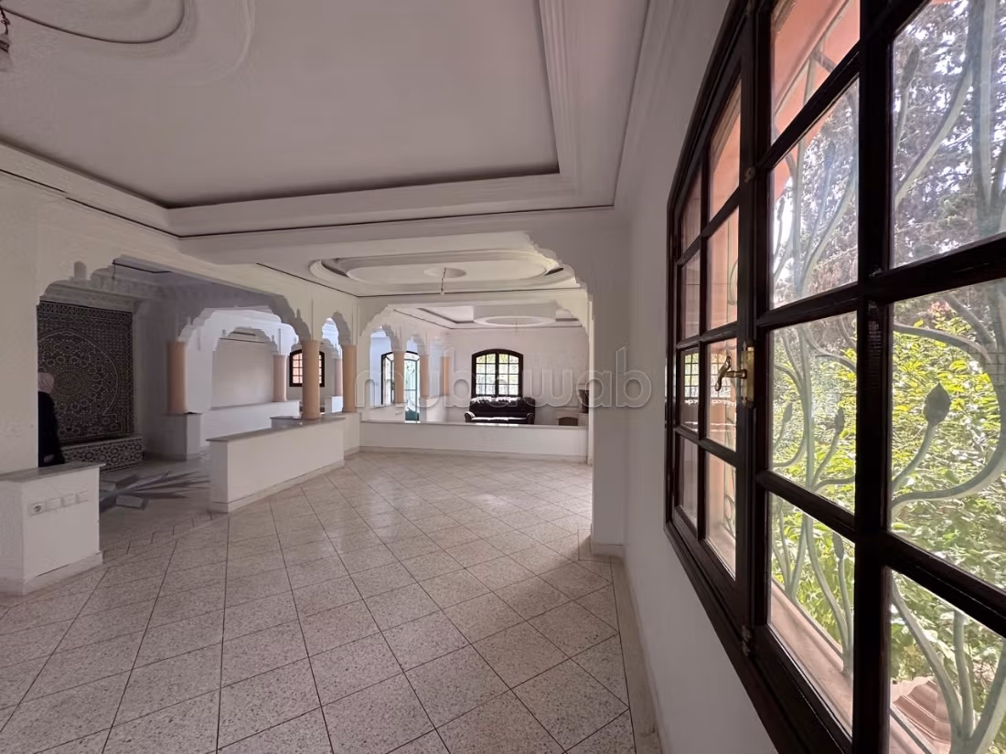 Vente villa de 400 m² habitable /600 m² terrain — 3