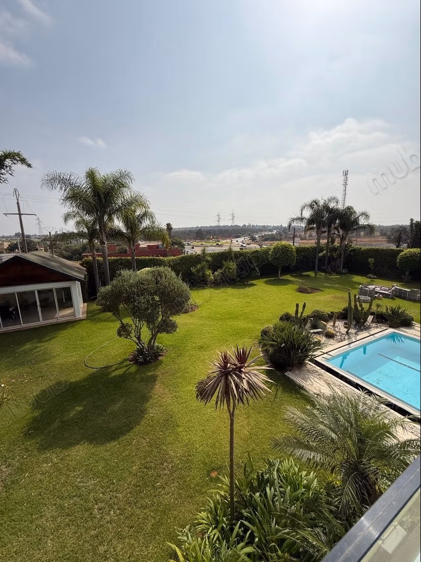 VILLA A VENDRE 2000 mètre Kenitra