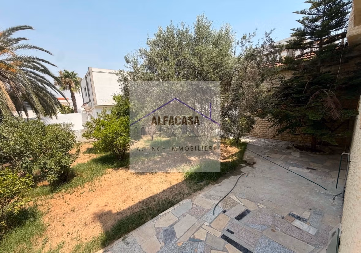 A vendre terrain villa la soukra
