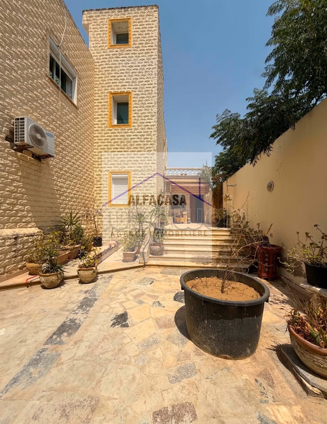 A vendre terrain villa la soukra