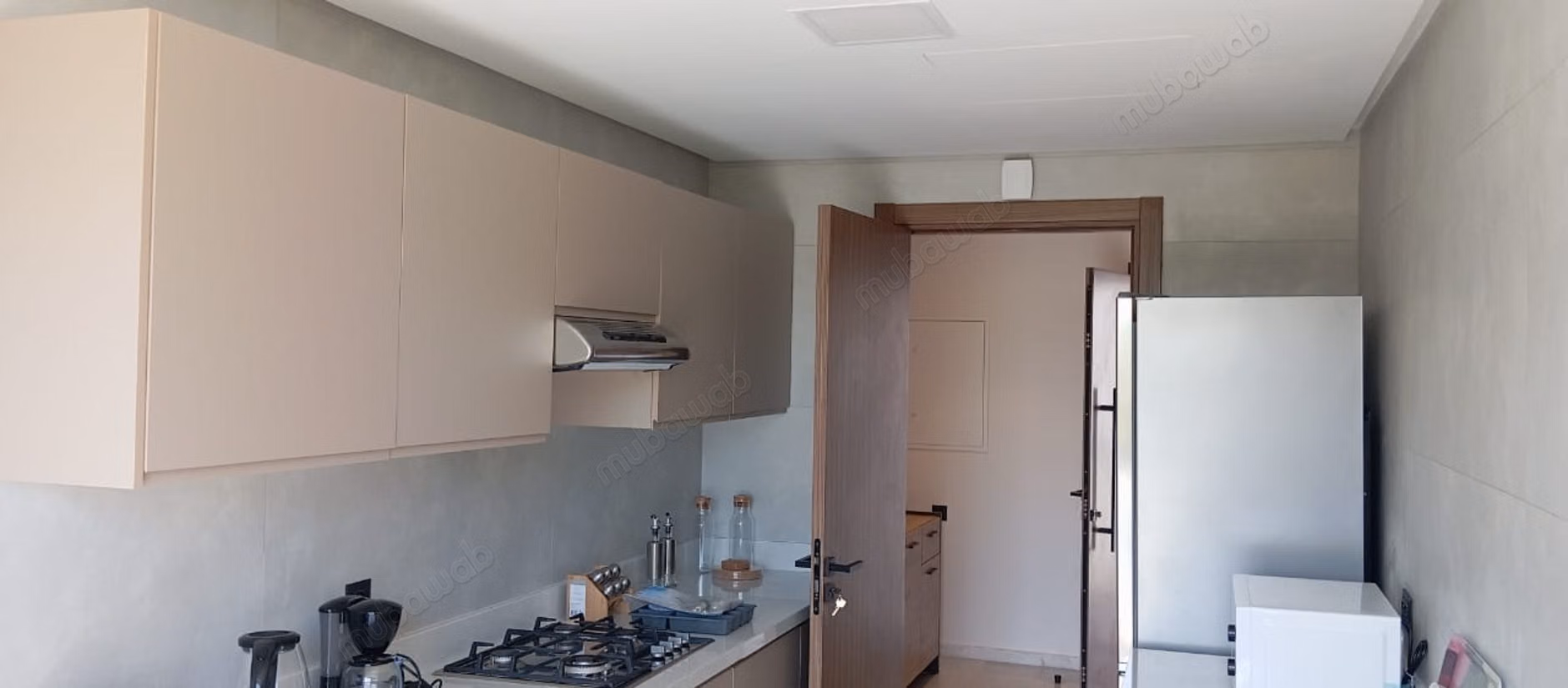 Appartement moderne meublé avec piscine et grand balcon