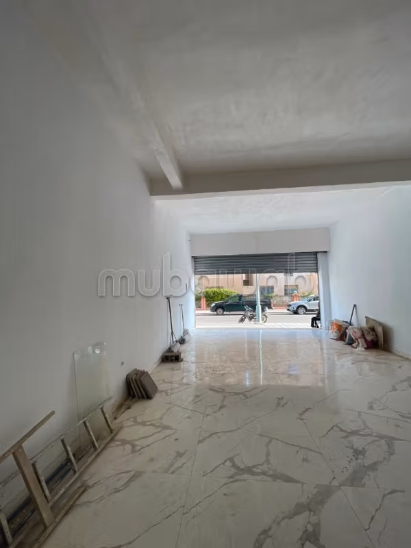Local commercial à vendre superficie 71 m2