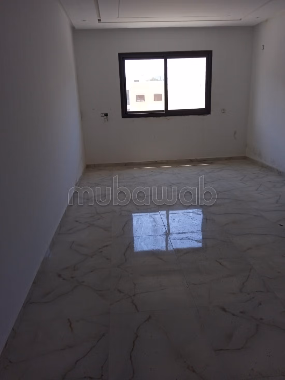 Bonito apartamento en venta en M'Diq. 5 habitaciones. Con ascensor