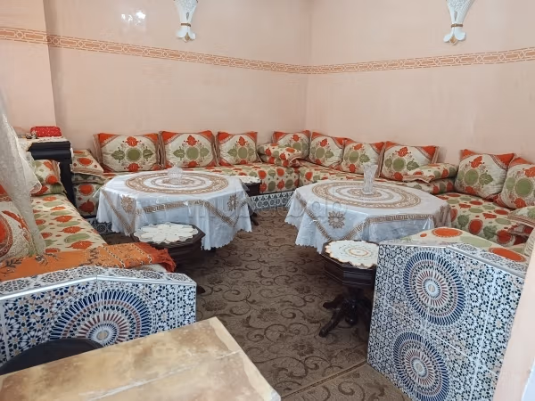 Location d'un appartement meublé à benjdia