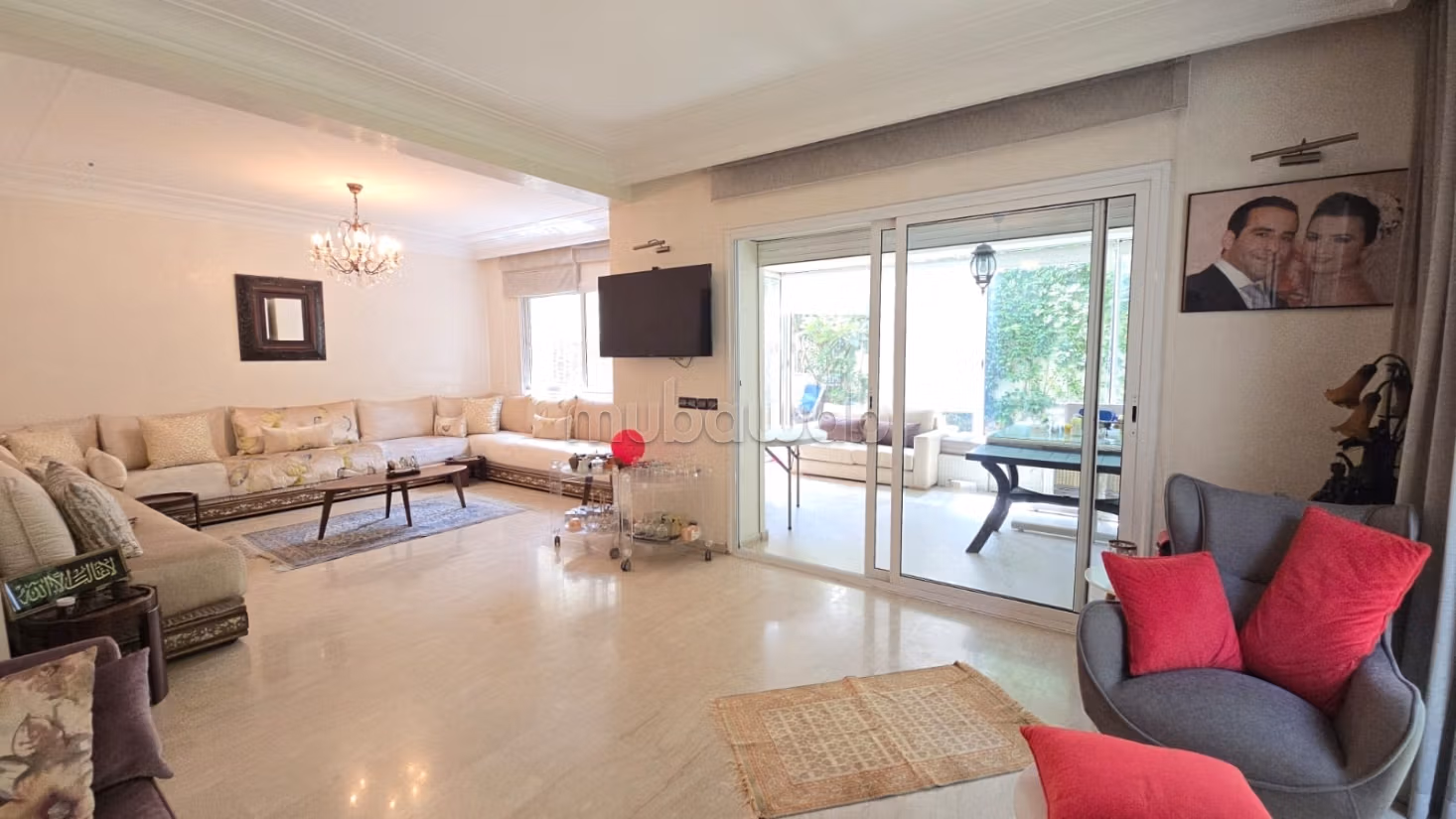 À VENDRE Magnifique Triplex avec Jardin — 6