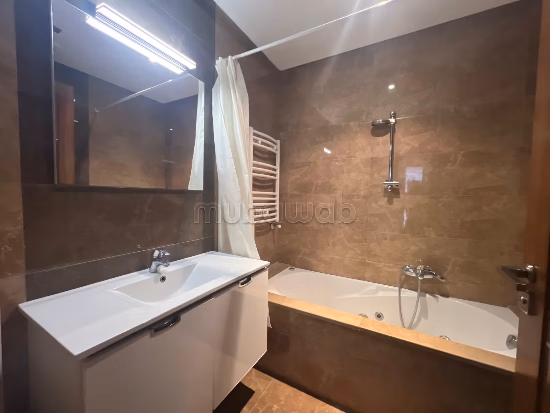 In affitto un appartamento S4 a Ain Zaghouan Nord