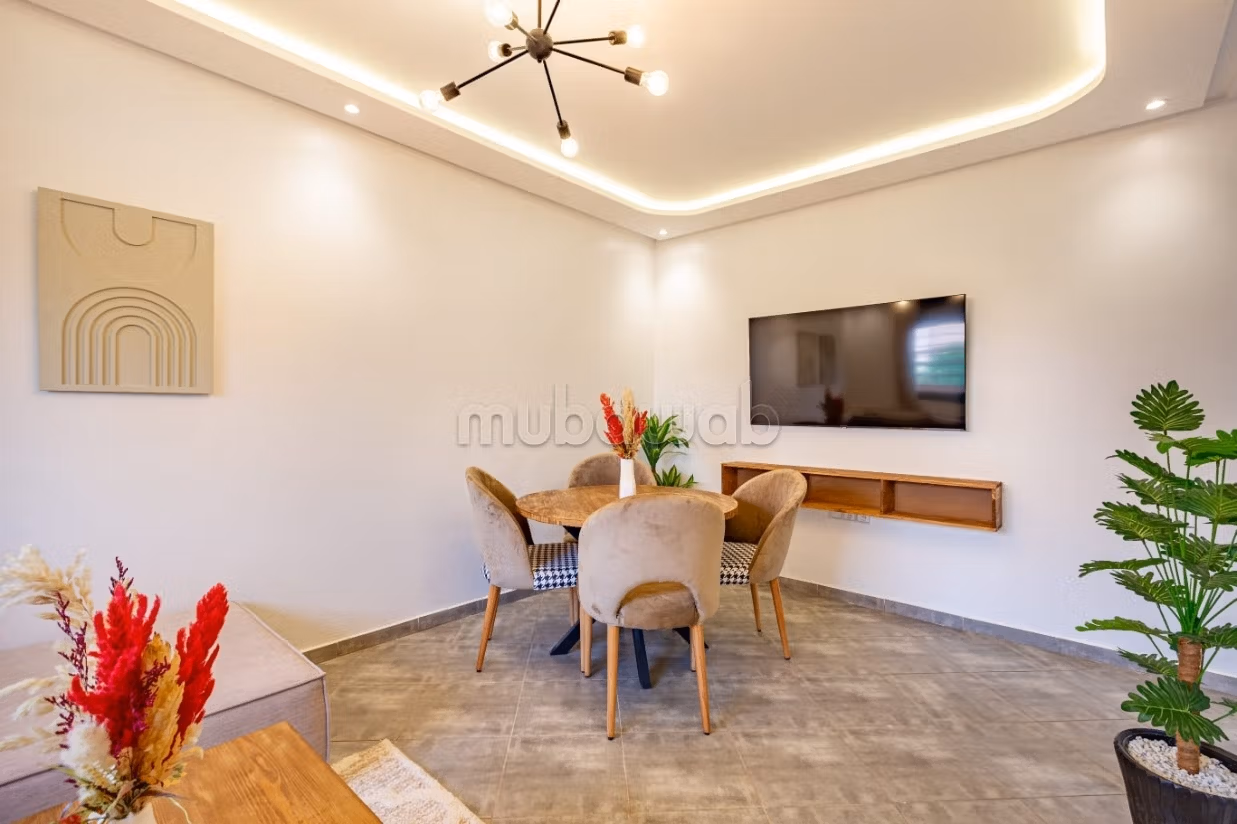 Appartement à vendre à Route Amizmiz.
Superficie 125 m².
Bien meublé — 2