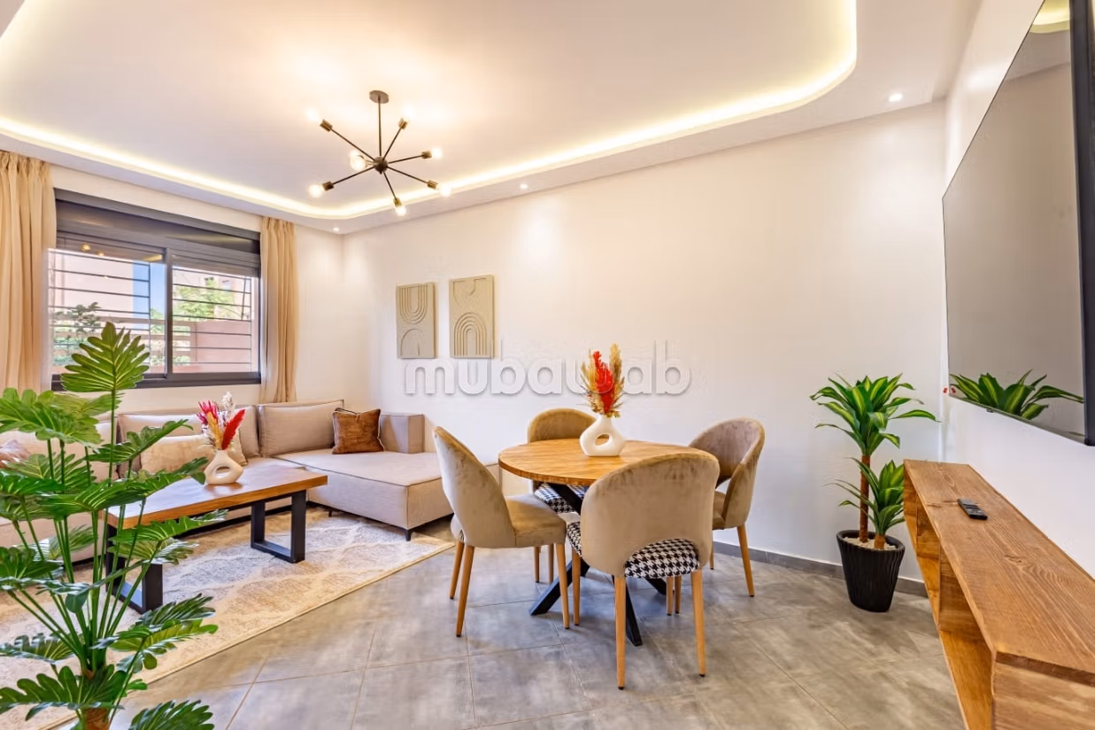 Appartement à vendre à Route Amizmiz.
Superficie 125 m².
Bien meublé — 4