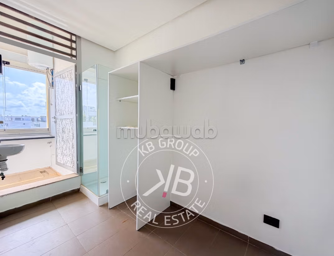 Appartement 207 m² à Souissi — 13