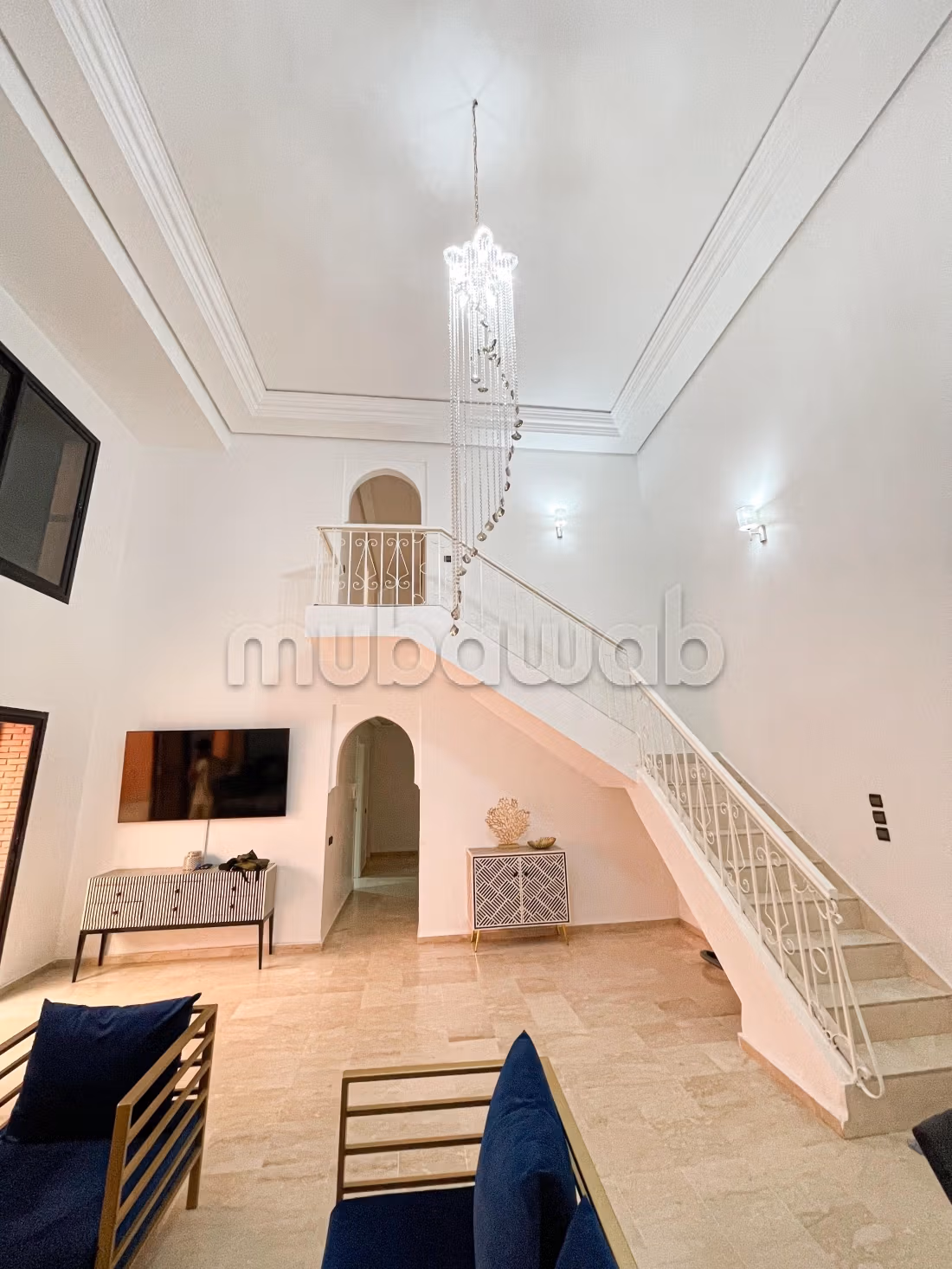 Très bel DUPLEX en location à Guéliz. 
6 pièces confortables. 
Meublé — 6
