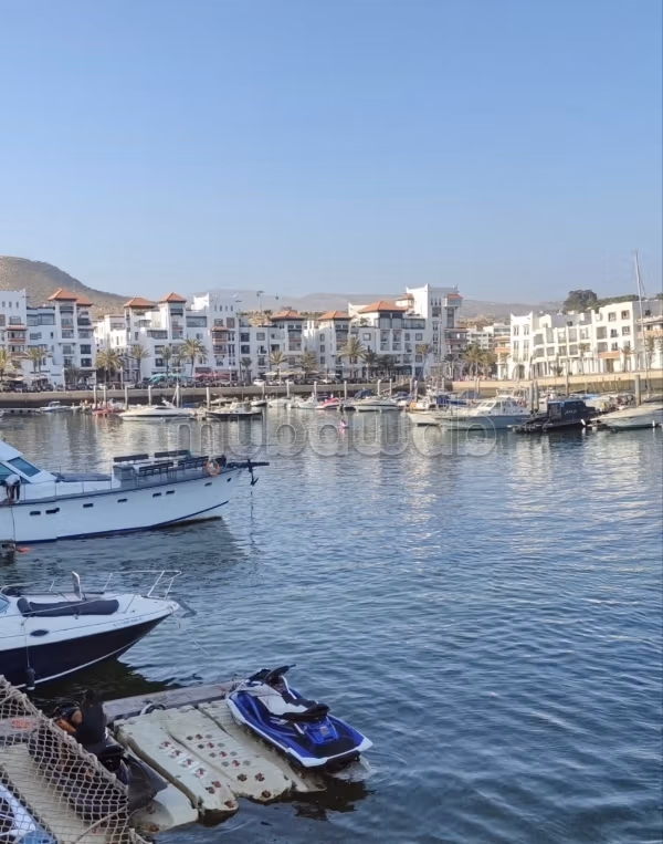 Offriamo un appartamento di lusso in vendita a Marina