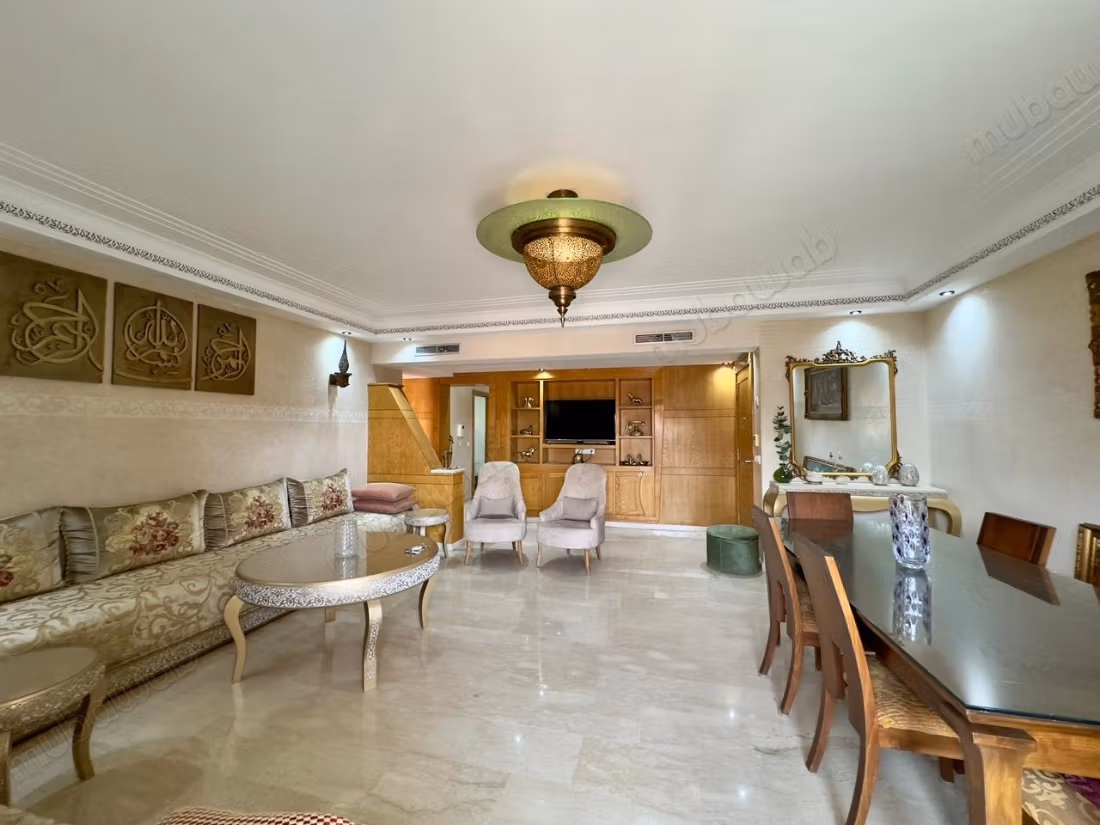 In affitto Appartamento 2 camere 137m2 Carre Eden