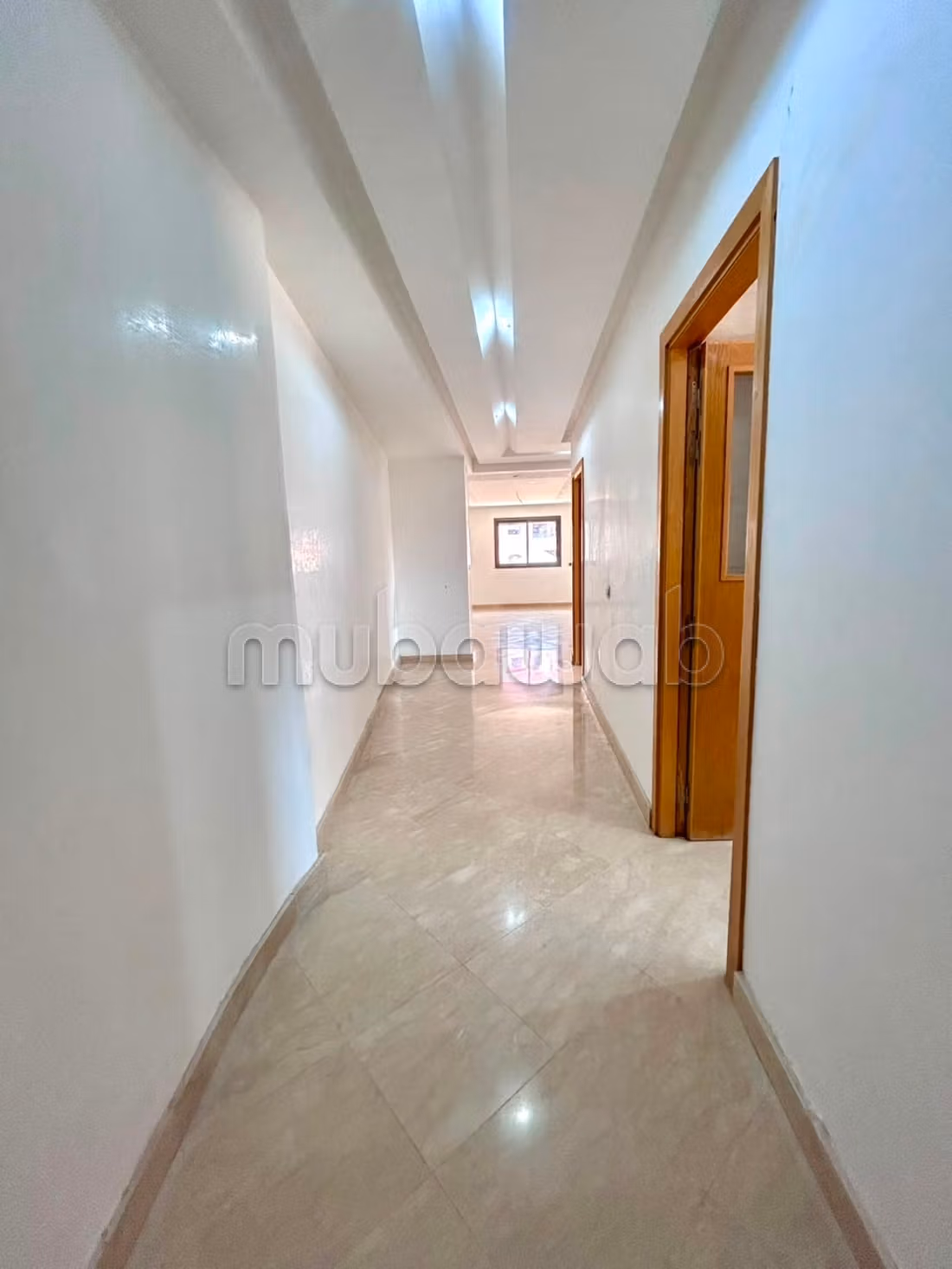 À louer appartement vide à Victor Hugo
Marrakech — 3
