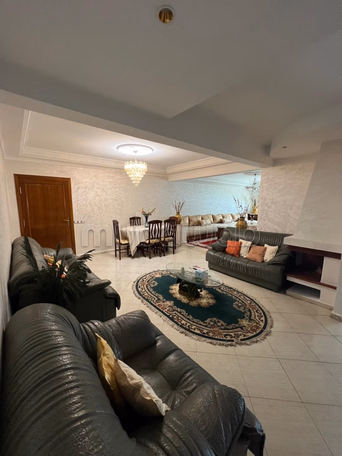 Appartement à louer à Derb Ghalef. 3 belles chambres. Bien meublé