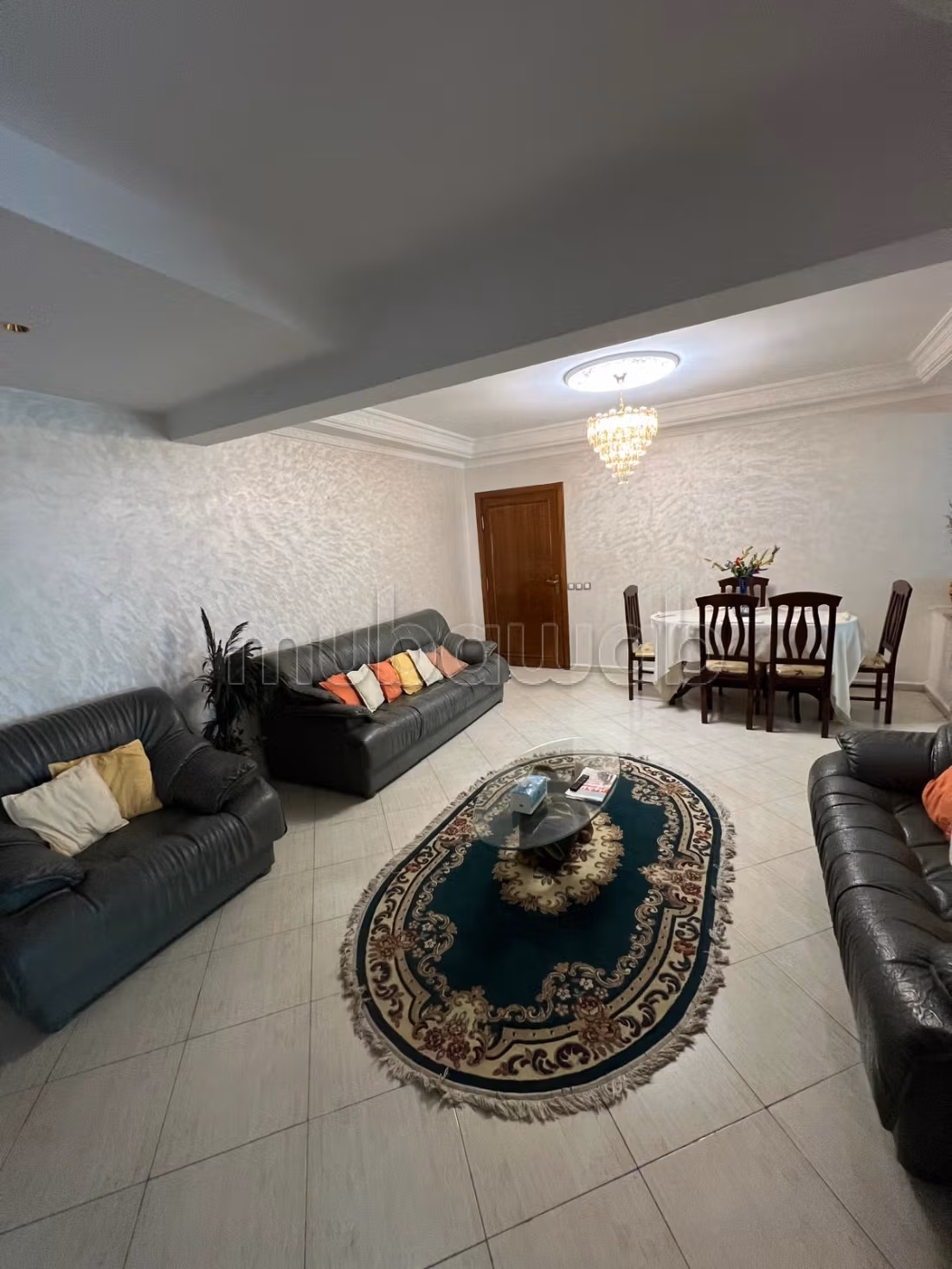 Appartement à louer à Derb Ghalef. 3 belles chambres. Bien meublé — 6