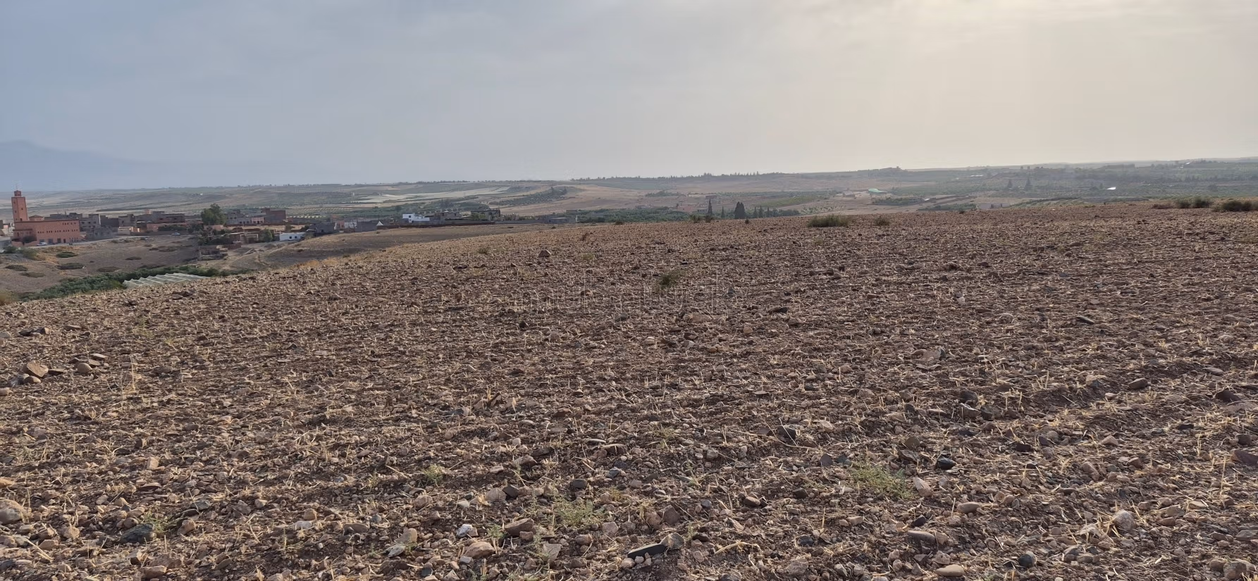 Venta de terreno sin Lala Takerkoust. Superficie total de 170,000 m²
