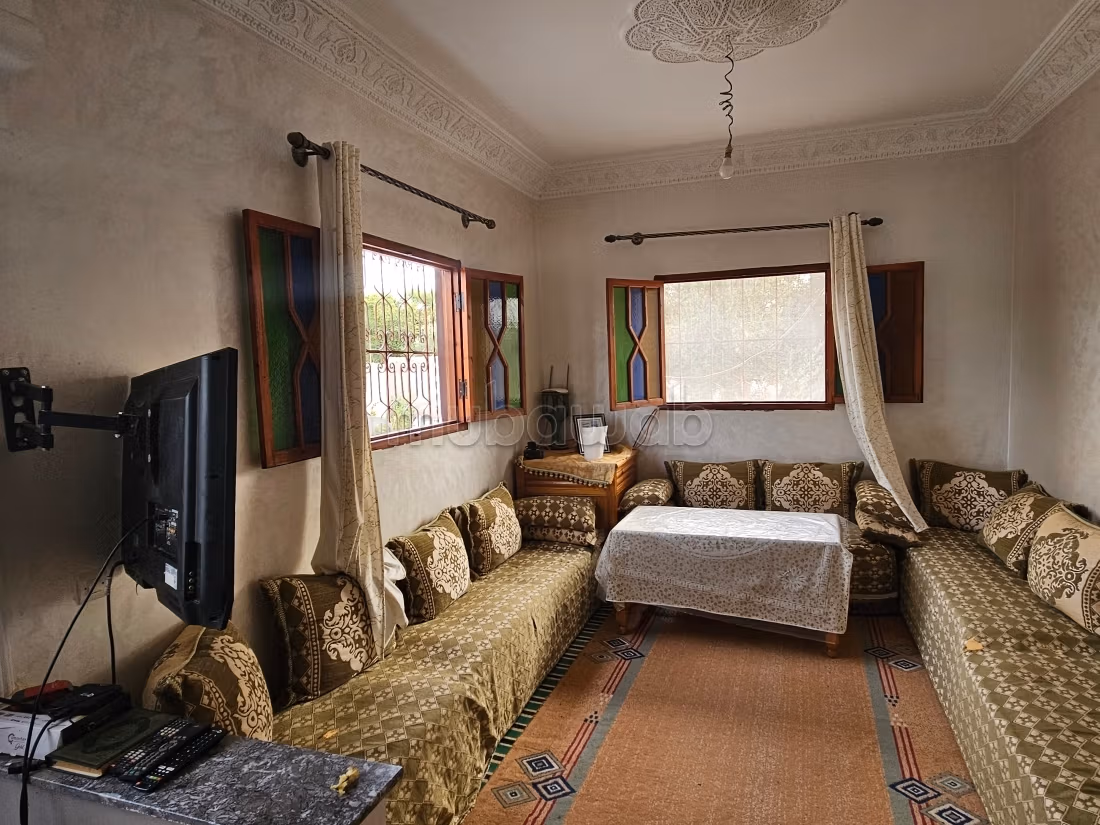 Villa te huur op de Route de Ouarzazate. 6 grote kamers. Gemeubeld