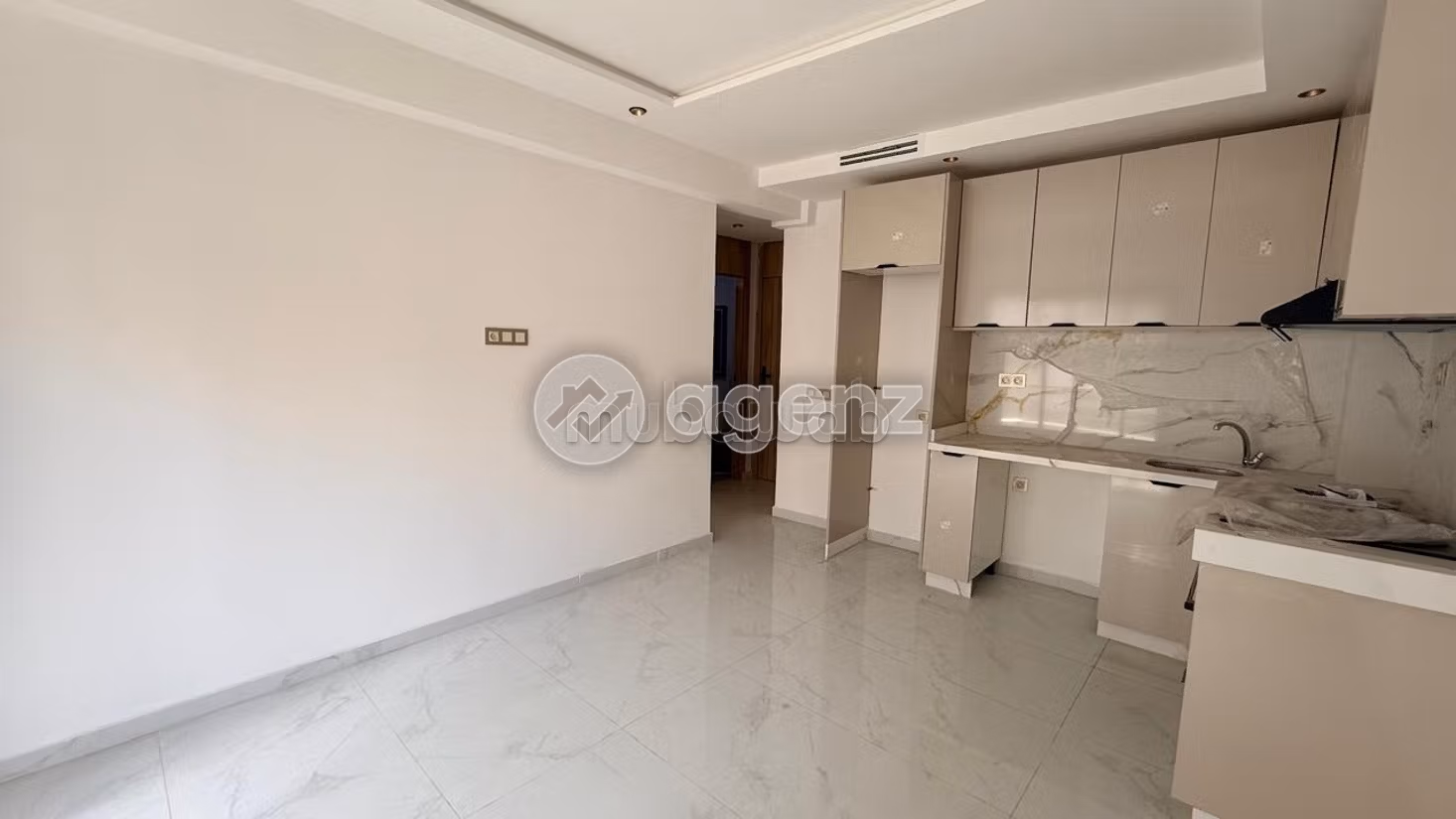 RÉSIDENCE CARTHAGE Studio à vendre 36 m²
Maârif Casablanca — 3