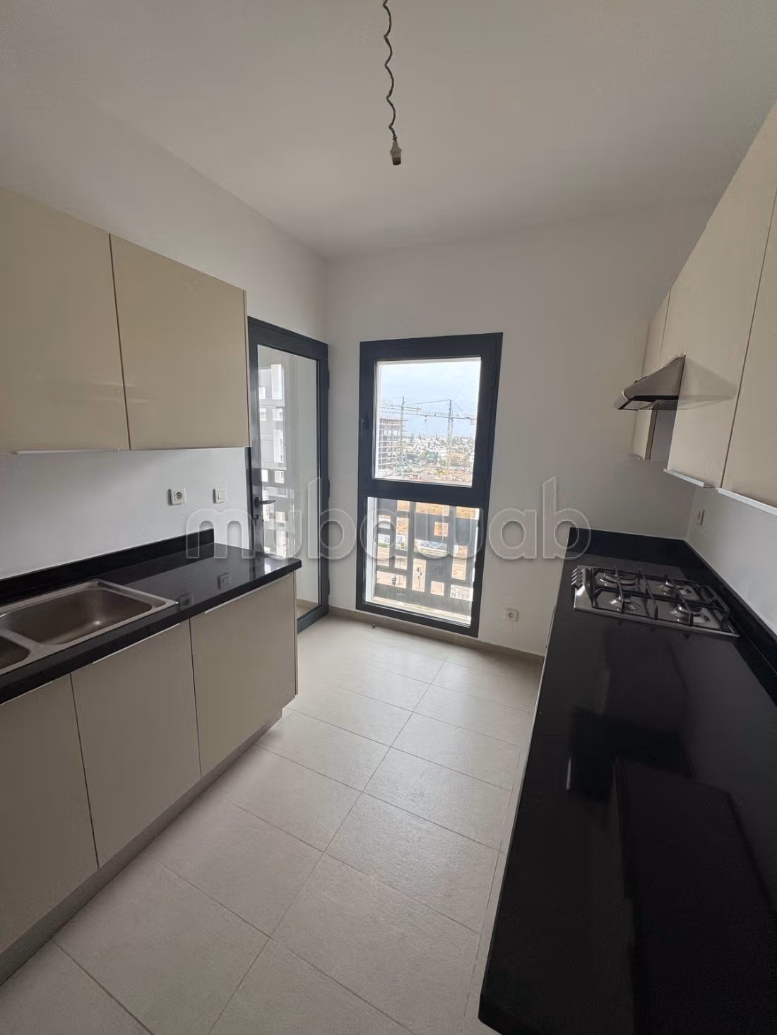 Appartamento in affitto a Casablanca Finance City. 3 stanze. Terrazza e ascensore