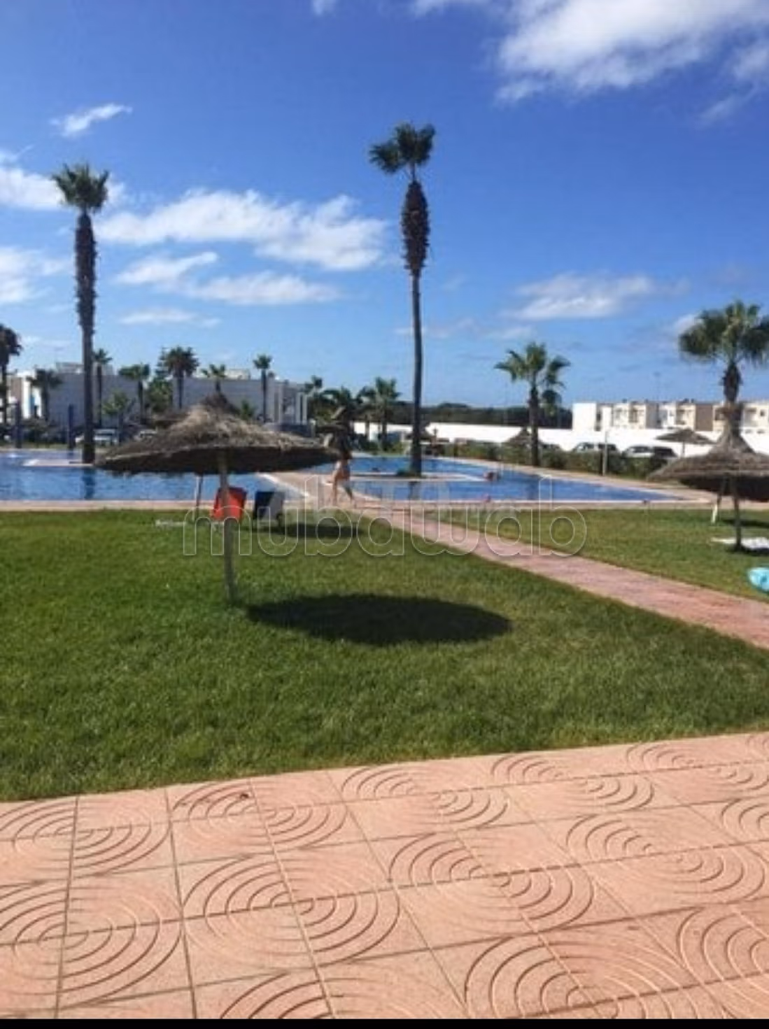 Sarry beach