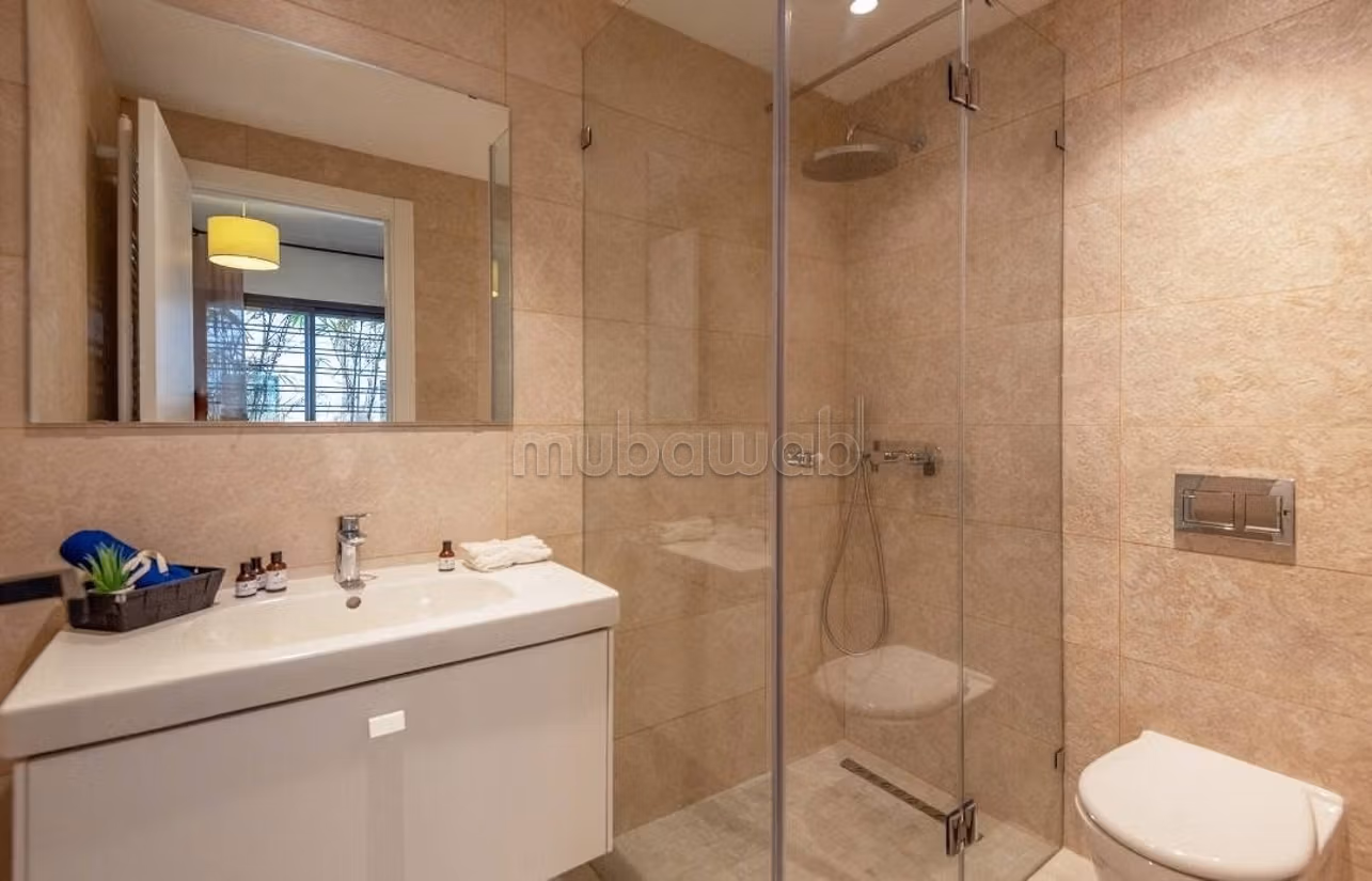 Bell'appartamento arredato in affitto all'ingresso di Marsa. Superficie di 85 m². Ben arredato, moderno