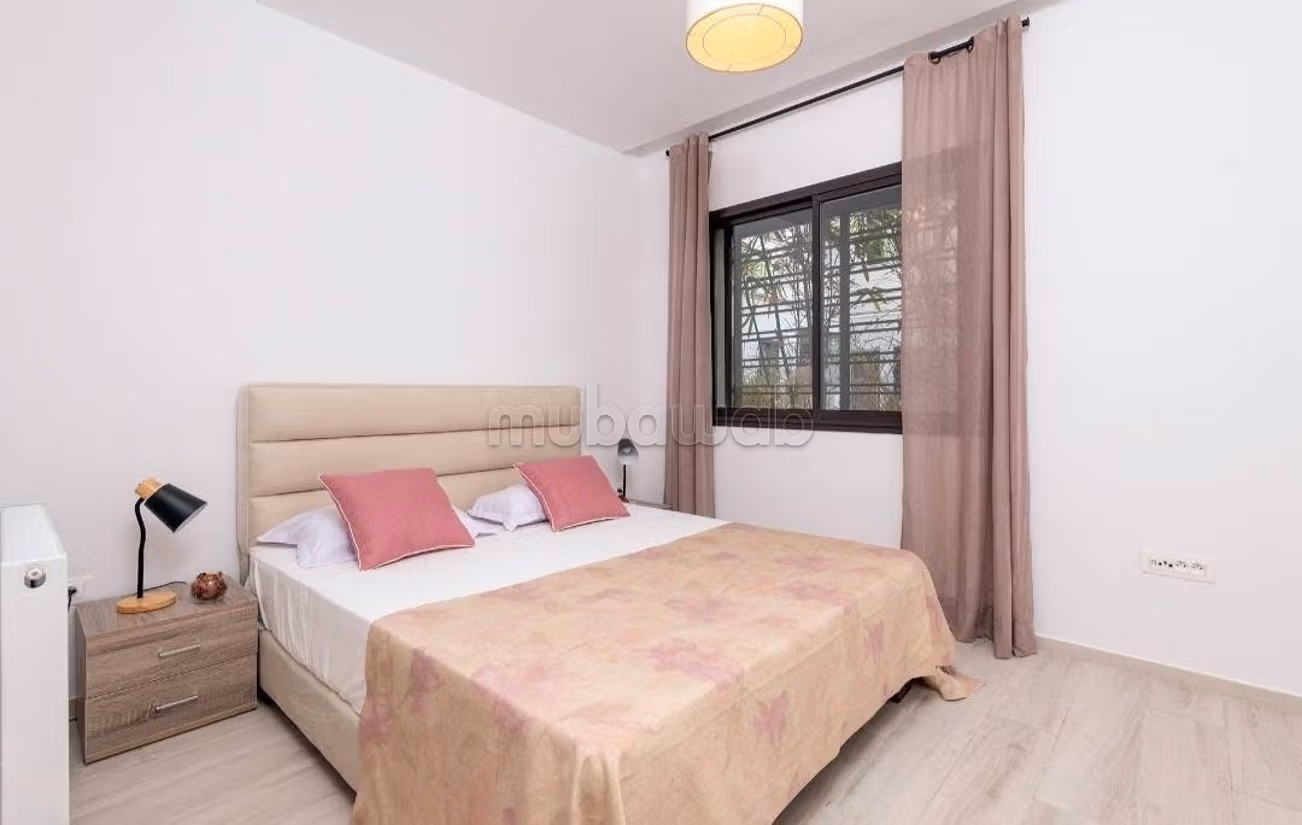Bell'appartamento arredato in affitto all'ingresso di Marsa. Superficie di 85 m². Ben arredato, moderno
