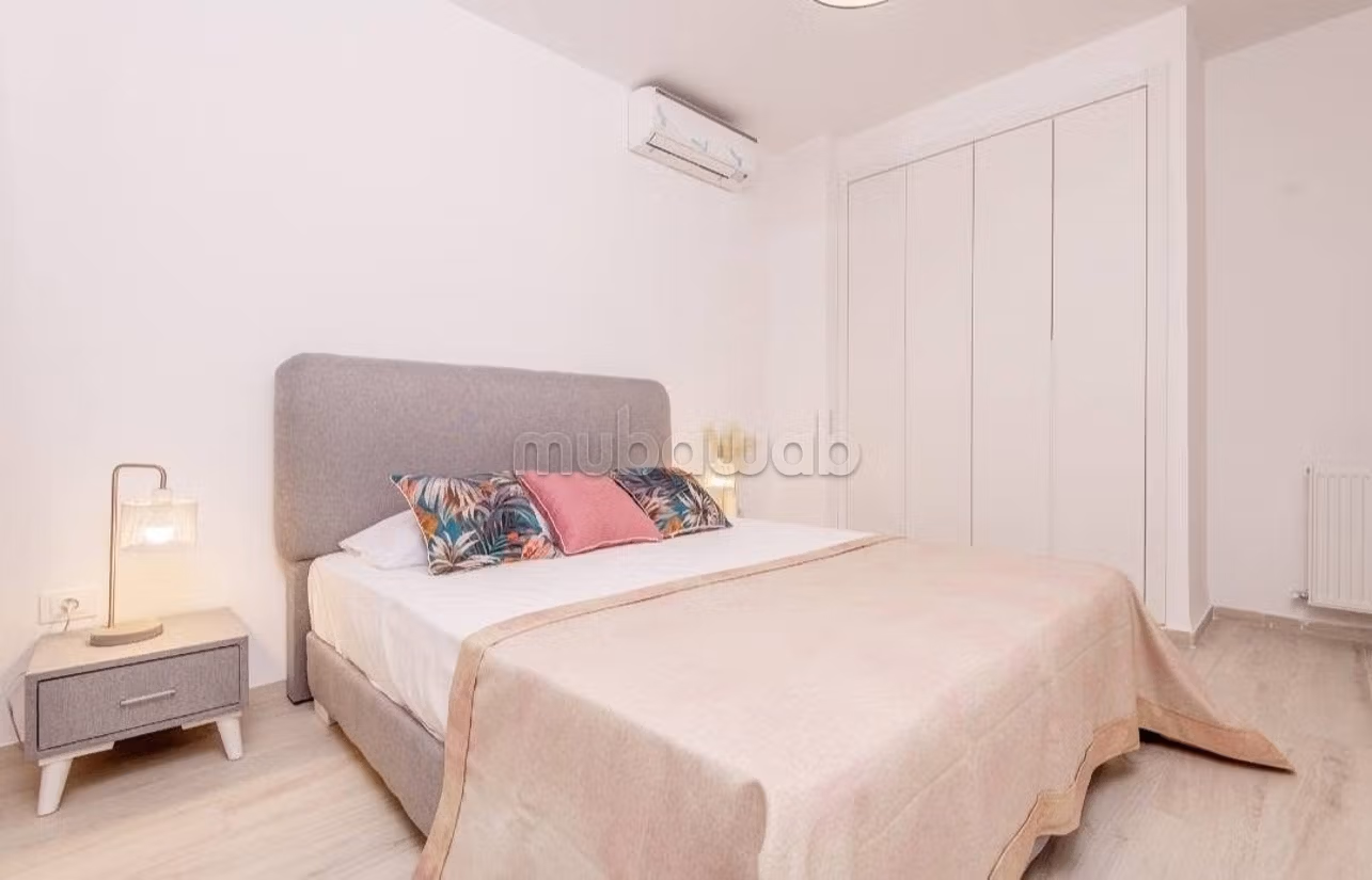Bell'appartamento arredato in affitto all'ingresso di Marsa. Superficie di 85 m². Ben arredato, moderno