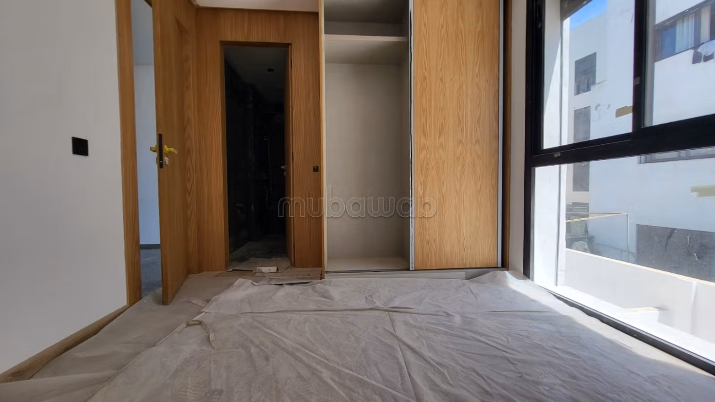 Studio Neuf 41 m2 
2ème étage garage titré 
Palmier — 6