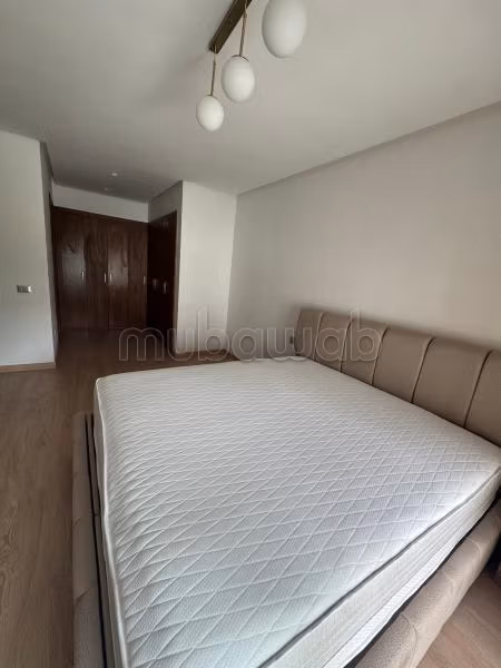 Magnifica villa in affitto a hay Ryad settore 11. 4 camere confortevoli. Salotto tradizionale marocchino, residence sicura