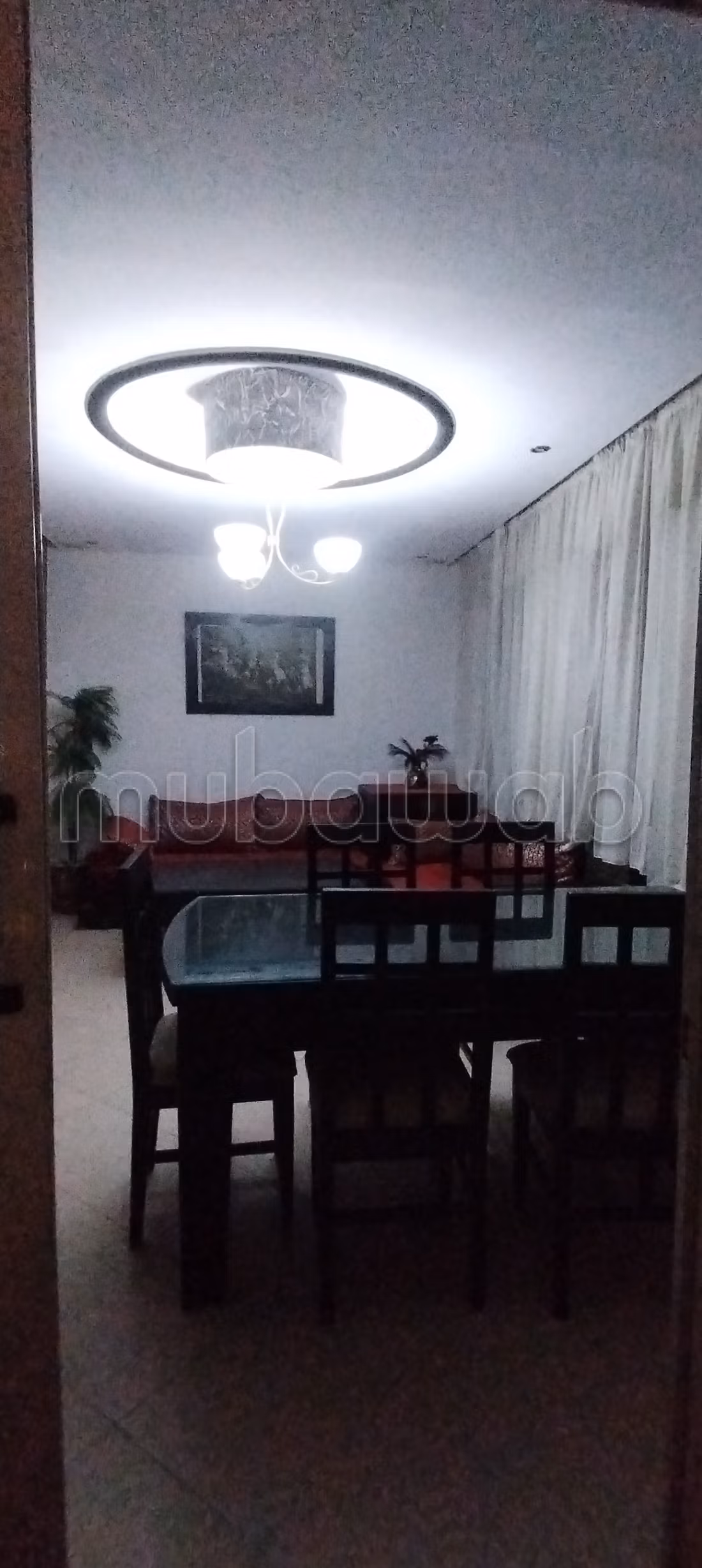 Zeer mooi appartement te huur in het centrum van Tanger. Oppervlakte 93 m². Goed ingericht