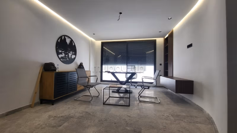Nieuwe studio van 42m2 op de 2e verdieping met geregistreerde garage Palmier