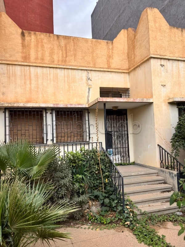 Perceel te koop in Hay Massira. Oppervlakte 240 m²